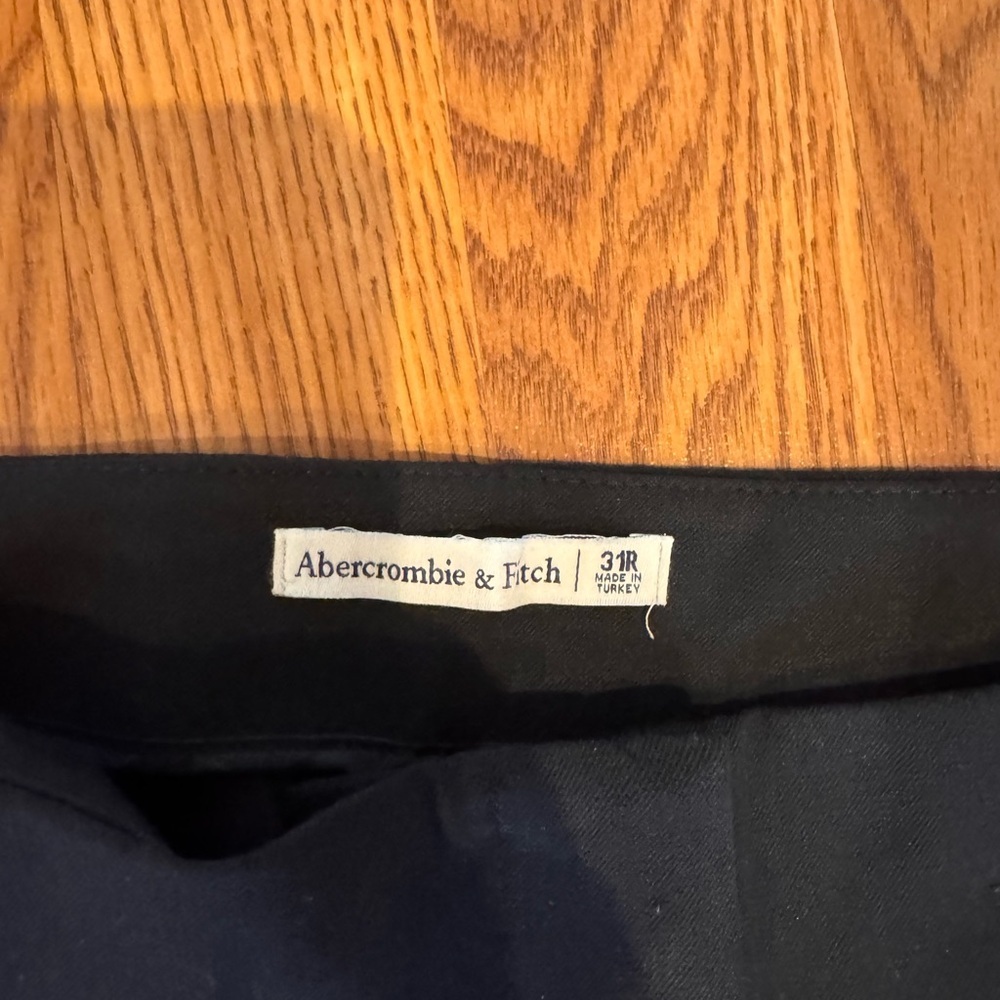 NWOT Abercrombie Low Rise Slim Boot Trousers - Picture 3 of 3